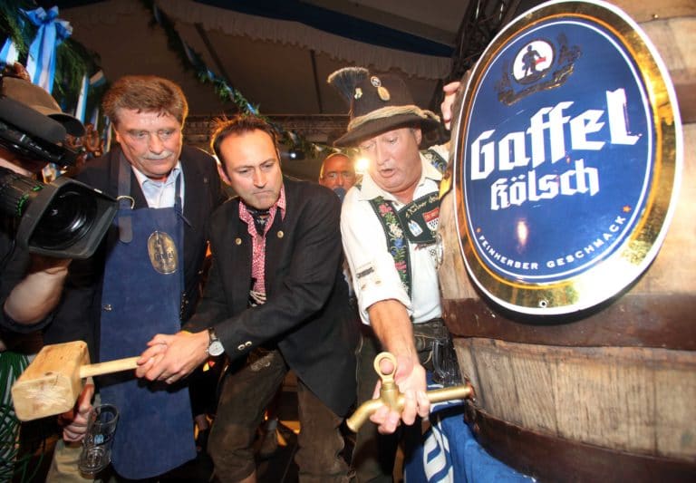 „O’zapft is!“ am Südstadion: 1. Kölner Oktoberfest startet am 12. September