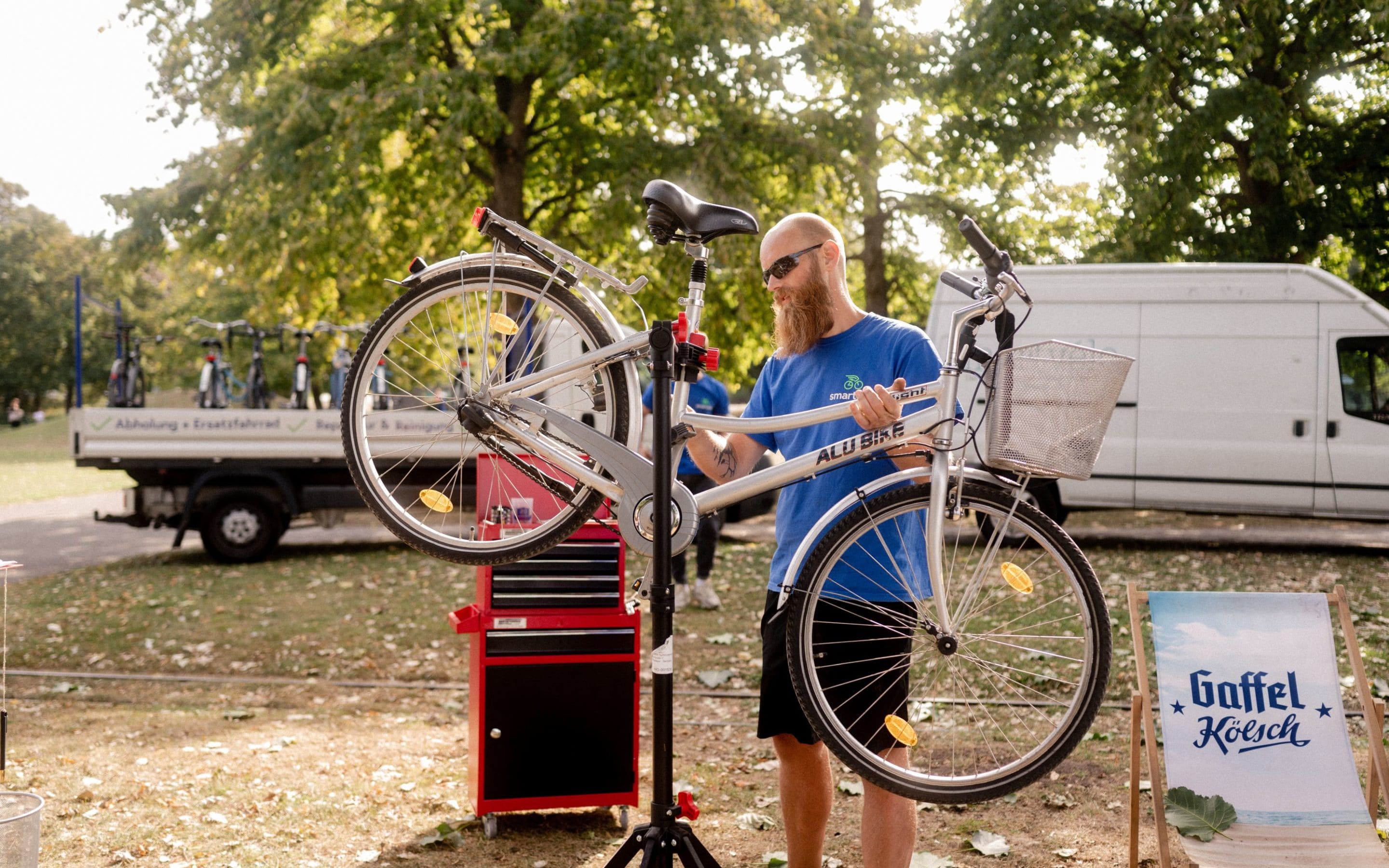 Kölner Süden nutzt mobile Fahrradwerkstatt am stärksten