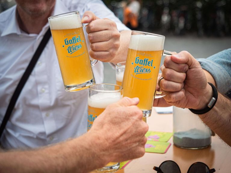 Goldener Herbst im Biergarten