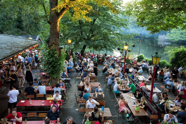 Der Tag des Biergartens wird am 20. Mai gefeiert