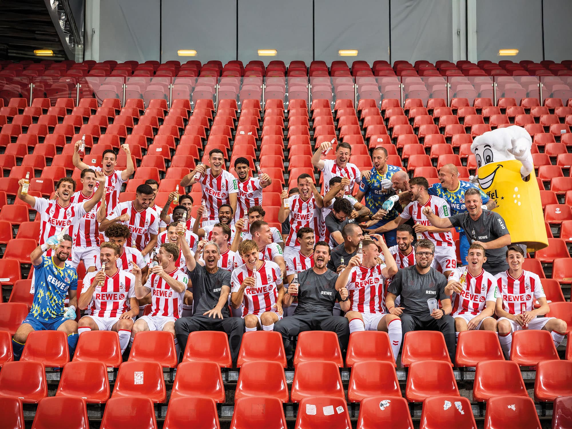 1. FC Köln Mannschaftsfoto Bundesliga-Saison 2025/2026