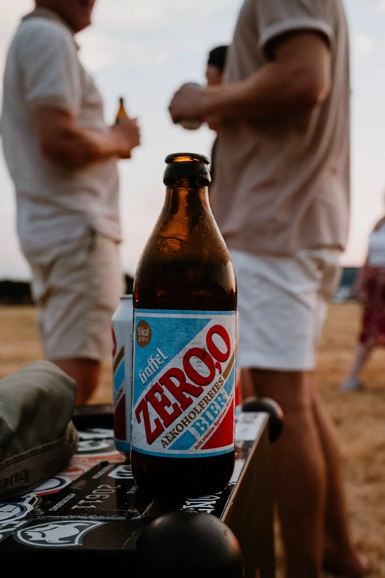 Gaffel ZERO,O aus der Flasche am Rhein