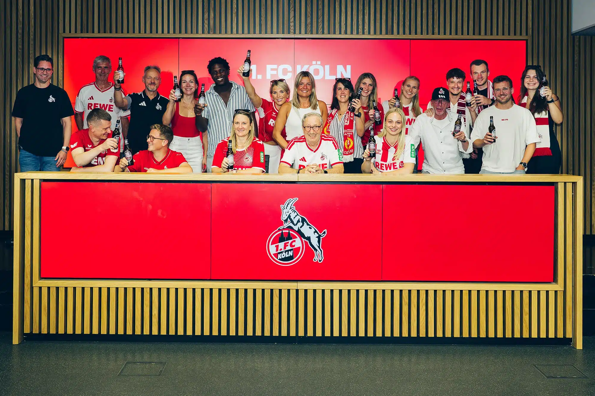 Gaffel und der 1. FC Köln starten neues Erlebnisformat: Zappes Diplom mit Tour im RheinEnergieSTADION